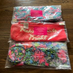 Lilly Pulitzer wine bags.